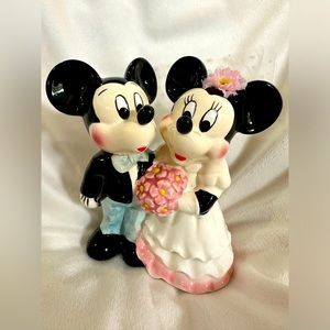 Disney wedding cake topper